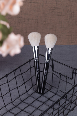 以夢為馬SZX 散粉刷與數(shù)碼設計的攝影藝術融合