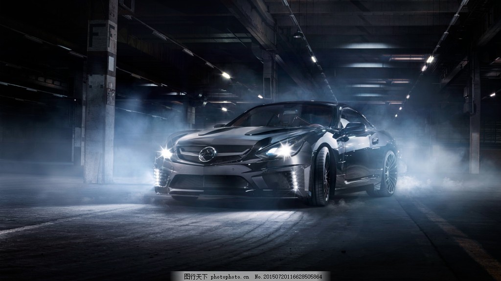 疾速魅影 奔馳跑車壁紙攝影的藝術(shù)與激情